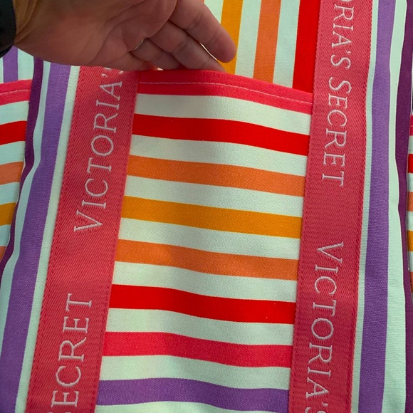 Victoria secret tote bag . New with tags! - Picture 5 of 5
